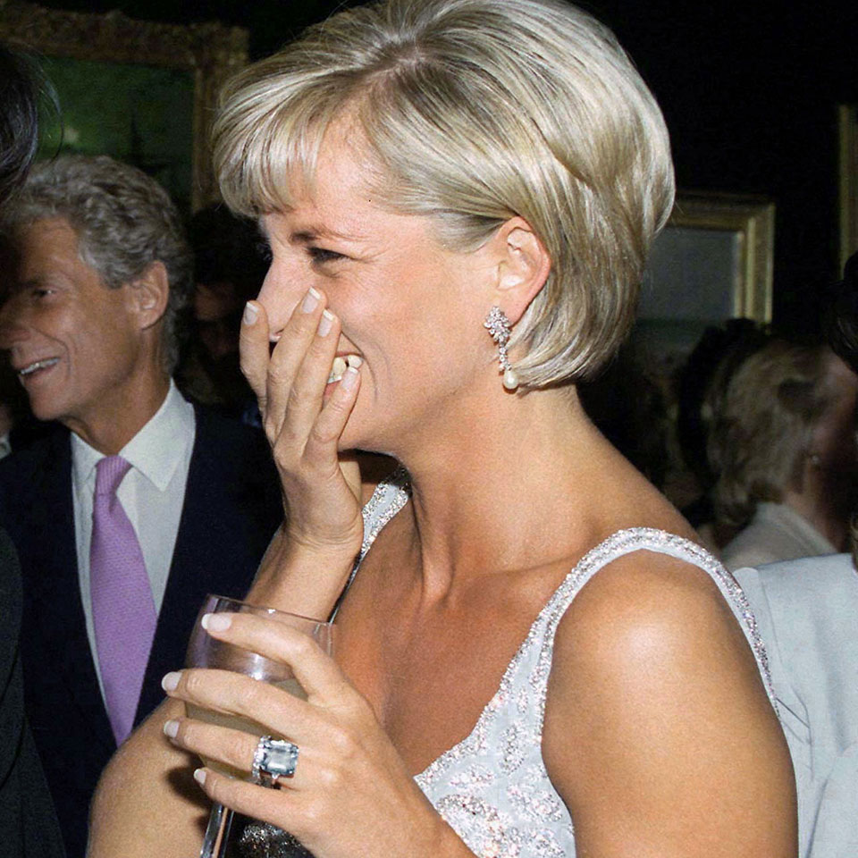 barmhjertighed smal kærtegn Efter eksemplet med dronningen af ​​menneskelige hjerter - smykker som prinsesse  Diana - Armonissimo
