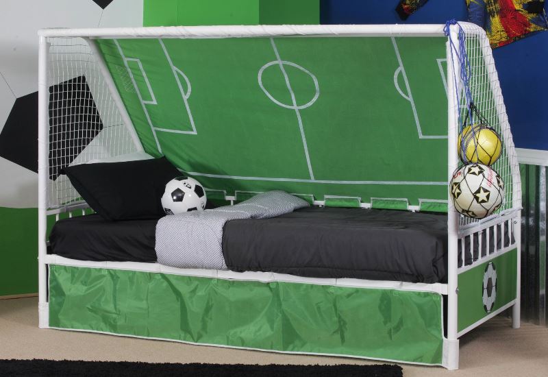 Кровать для фаната футбола