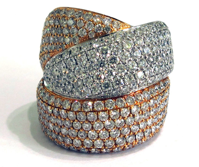 Кольца с бриллиантовым паве