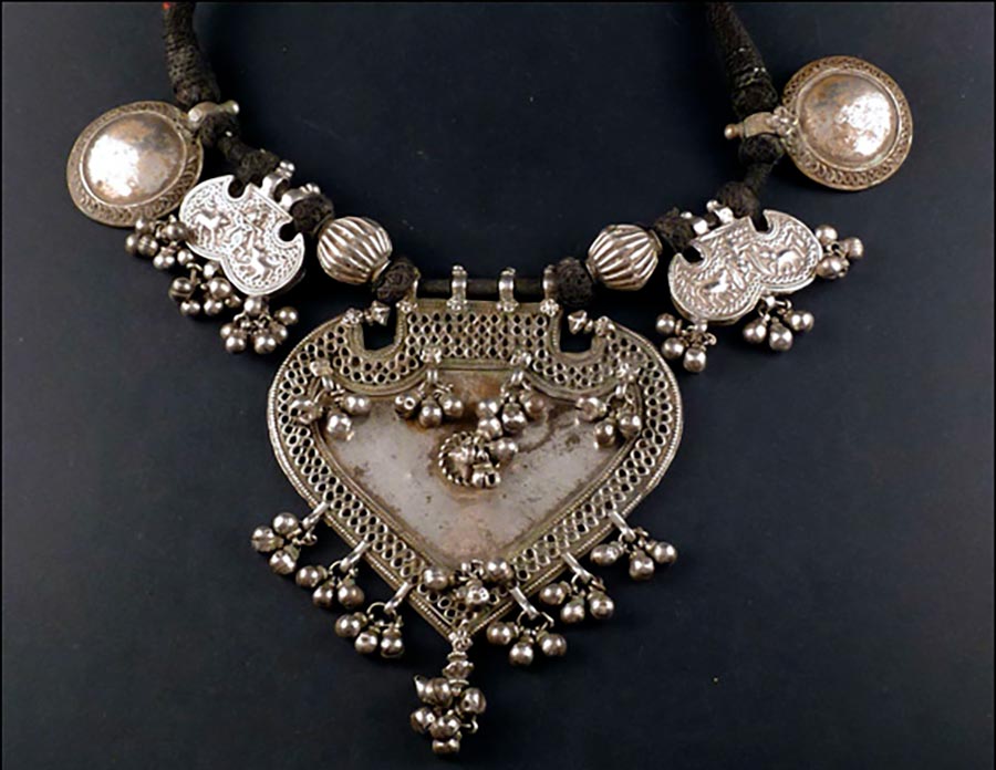 Серебряные индийские украшения