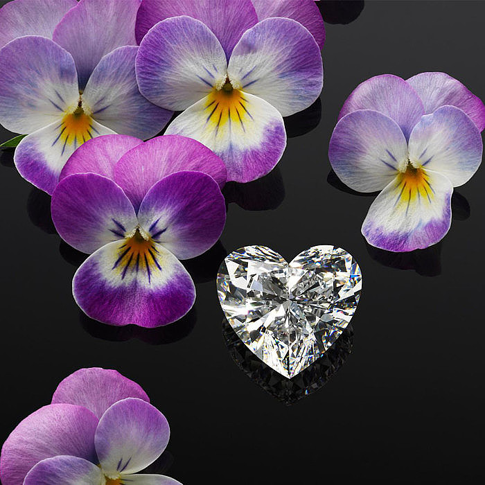 Бриллиант, ограненный из алмаза «Королева Калахари»