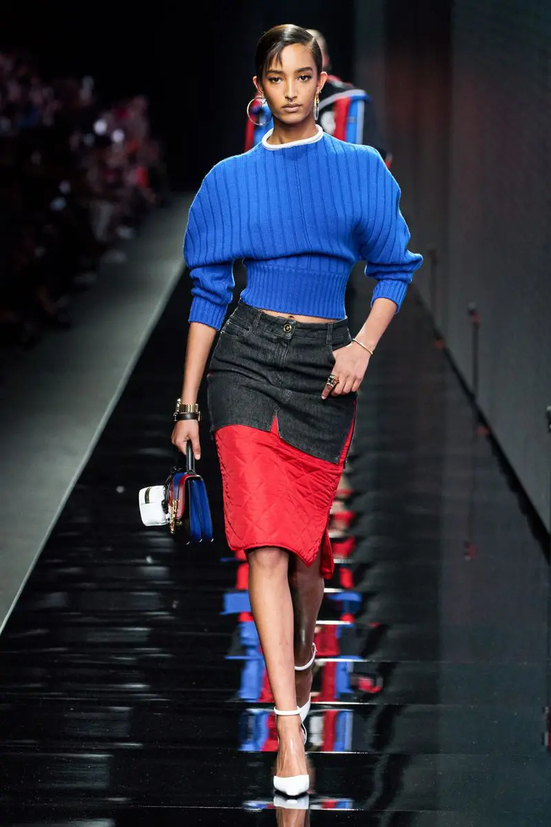 Модная стеганая юбка осень-зима из коллекции Versace