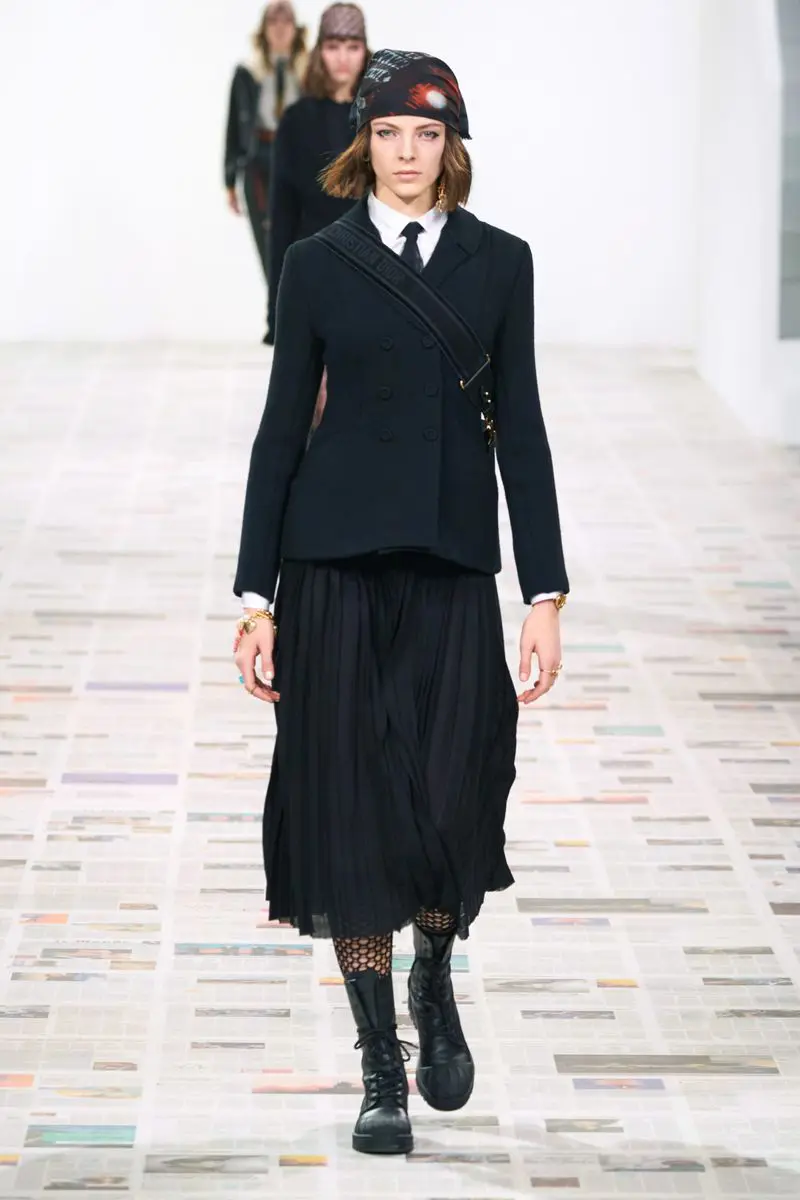 Модная плиссированная юбка осень-зима Christian Dior