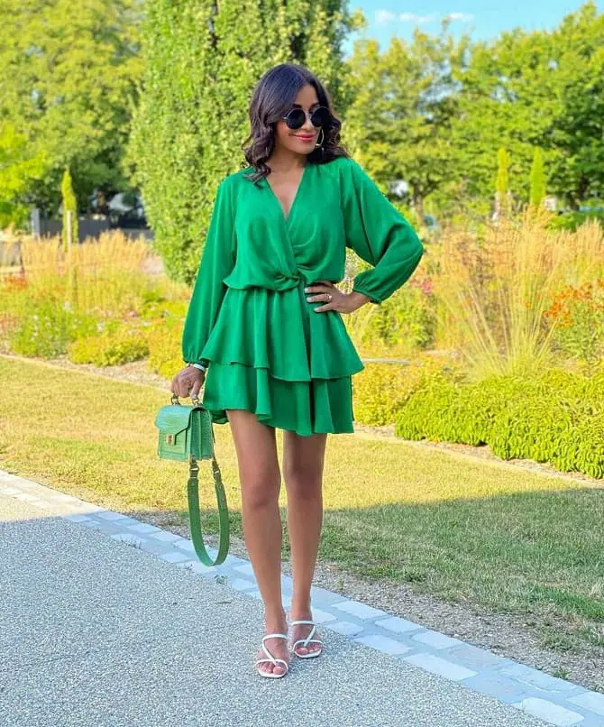 Как носить зеленые платья: модные и необычные образы 3