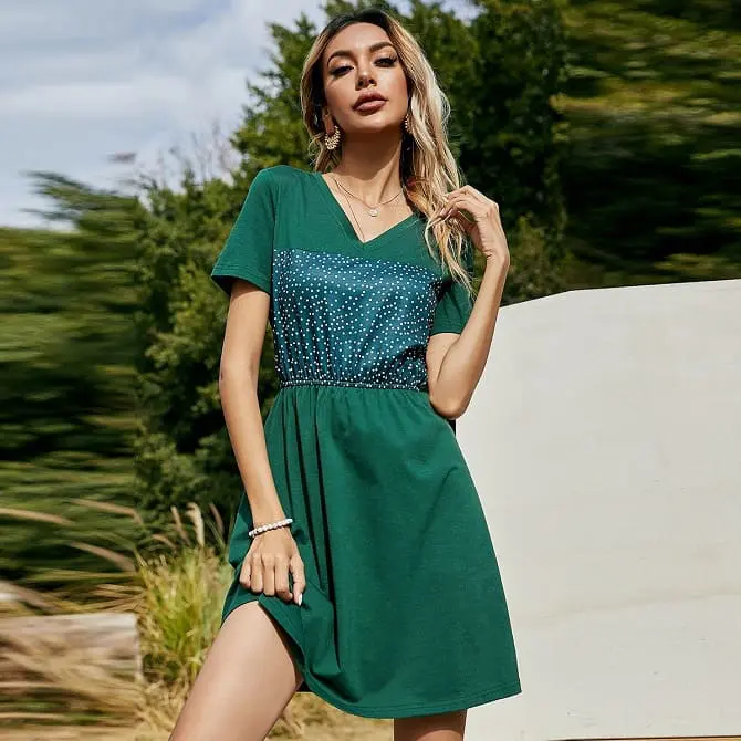 Как носить зеленые платья: модные и необычные образы 15