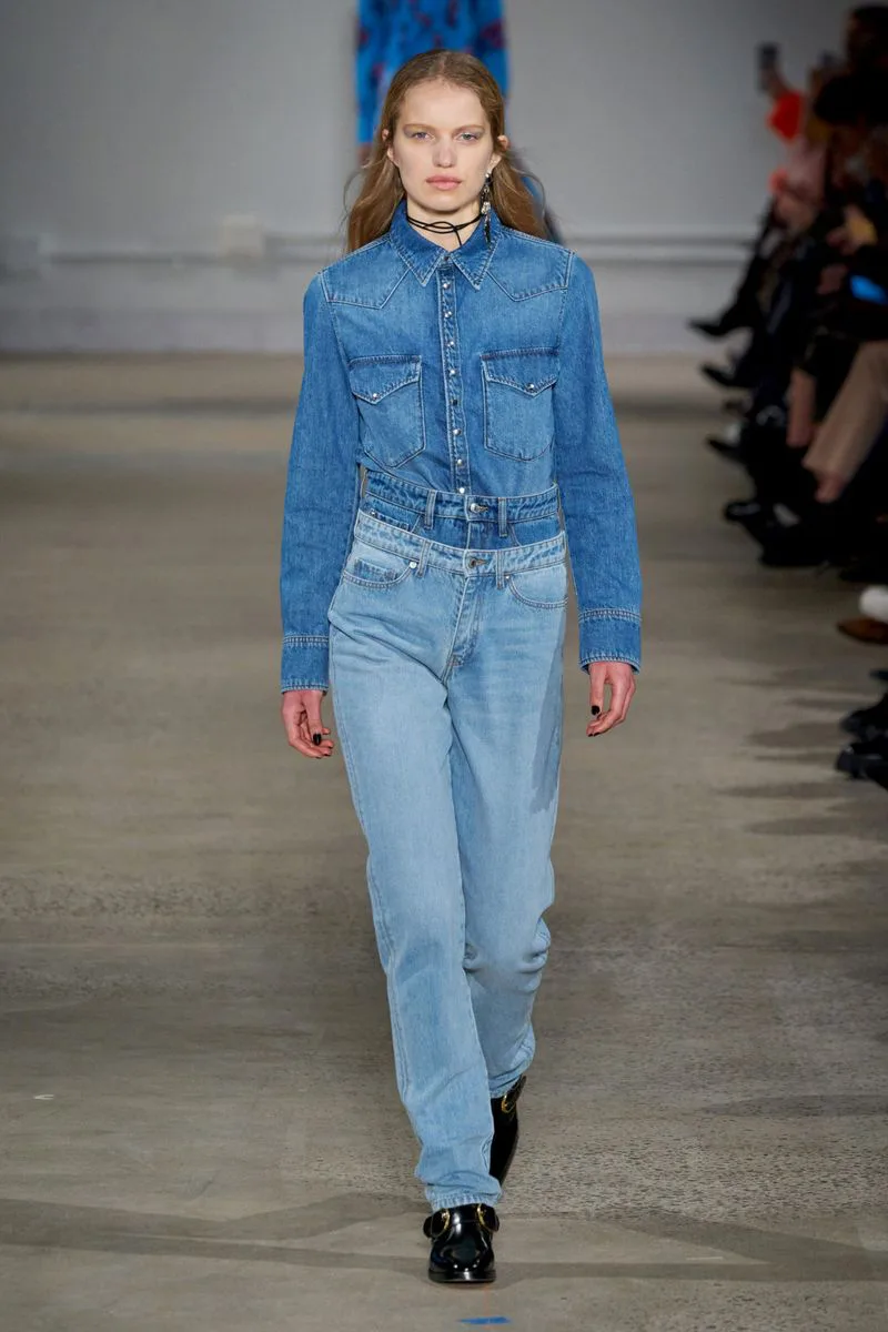 Модная джинсовая рубашка из коллекции осень-зима Zadig & Voltaire
