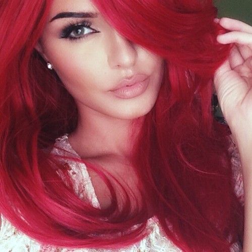 Red hair and a nice makeup - Бордовый цвет волос: оттенки, фото, краска, как покраситься