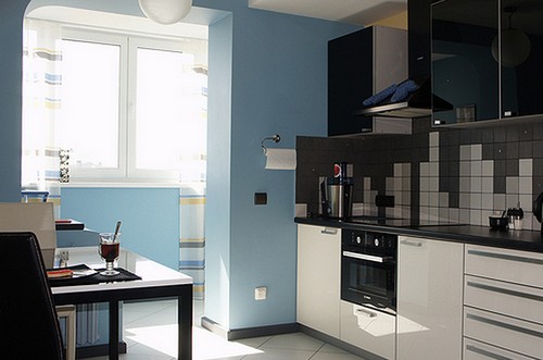 интерьер кухни совмещенной с балконом фото
