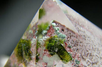 Включения в кварцы и фантомы превращают кристаллы в уникальные создания природы!