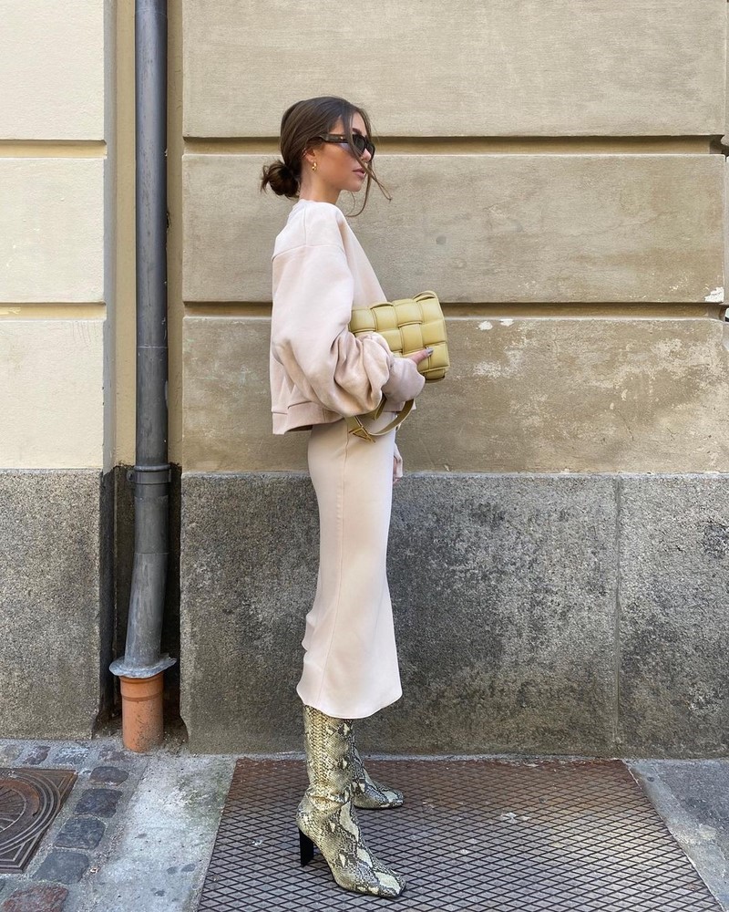 Модная юбка-карандаш 2023: с какой обувью сочетать? Актуальные образы, фасоны и расцветки