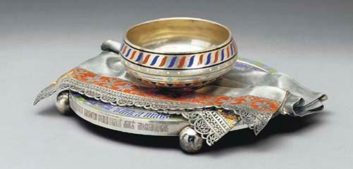  Необычные предметы из серебра и золота, сделанные мастерами из России, с эффектной текстурой обнаружила я на днях.-3